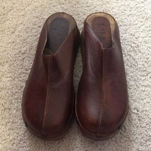 Vintage Clogs Size 9